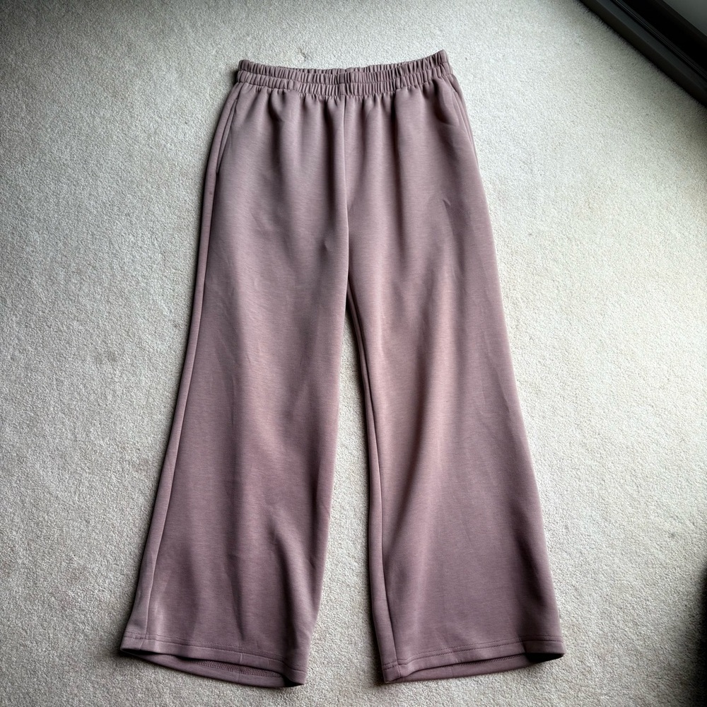 Dear Scarlett Tan Wide Leg Pants with Relaxed Fit and Elastic Waistband size XL - Picture 3 of 4
